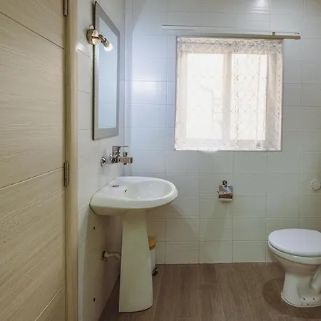 דירה Modern 2br In Walk To Seafront With Patio סליאמה